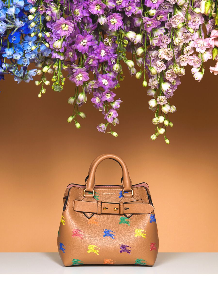Flower decoration for a fashion shoot by Natalia Hoogenraad